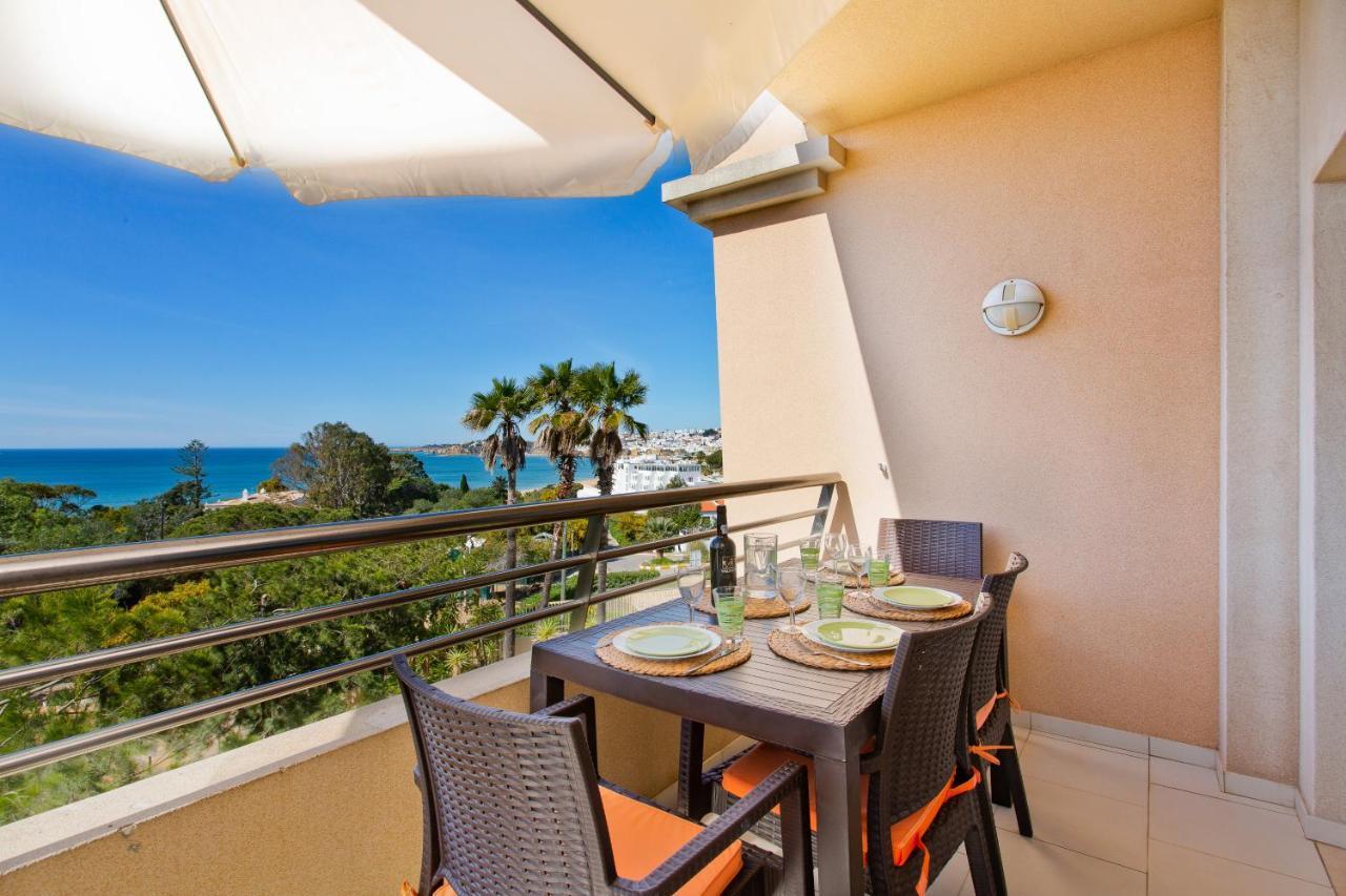 Beach Front Apartment Barracuda Albufeira Luaran gambar